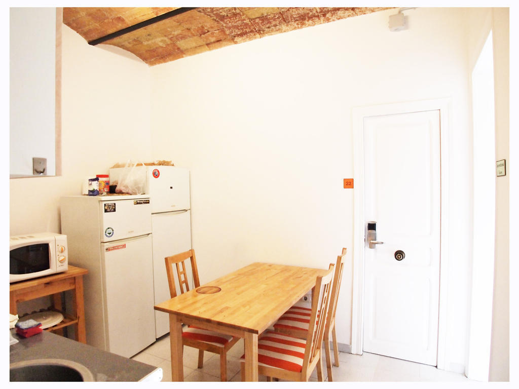 Mybedbcn Hostel Βαρκελώνη Εξωτερικό φωτογραφία